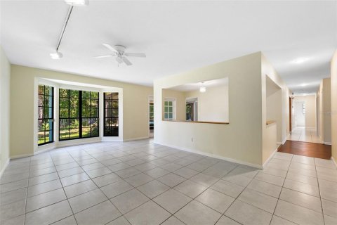 House in Tampa, Florida 4 bedrooms, 195.47 sq.m. № 1432836 - photo 7