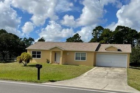 House in Palm Bay, Florida 3 bedrooms, 109.16 sq.m. № 1363895 - photo 1