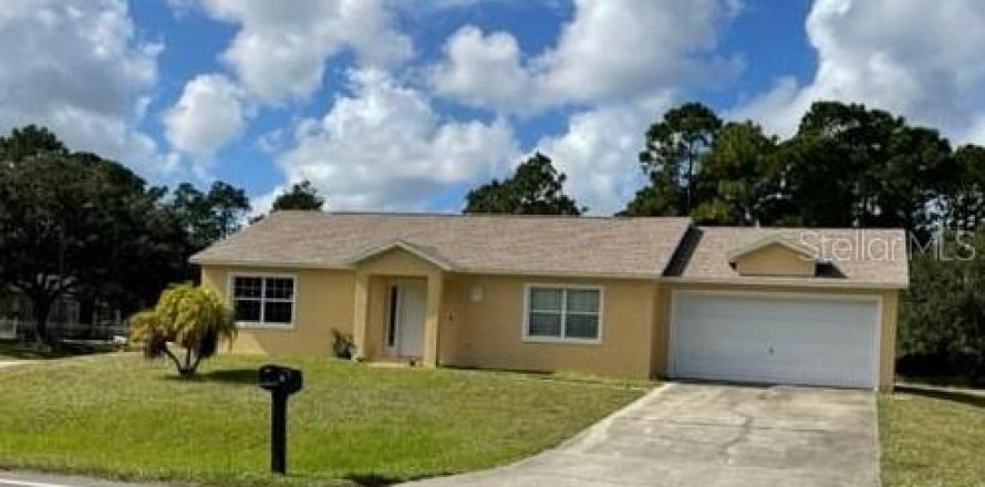 House in Palm Bay, Florida 3 bedrooms, 109.16 sq.m. № 1363895