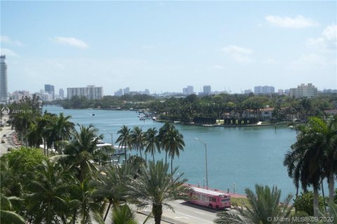 Copropriété à louer à Miami Beach, Floride: 2 chambres, 95.69 m2 № 4649 - photo 30