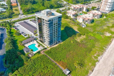 Condominio en venta en Hutchinson Island South, Florida, 3 dormitorios, 250.93 m2 № 912440 - foto 26