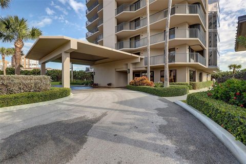Condominio en venta en Hutchinson Island South, Florida, 3 dormitorios, 250.93 m2 № 912440 - foto 12