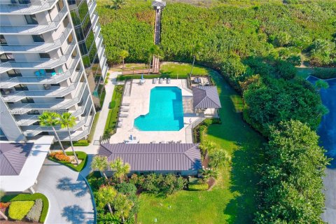 Condominio en venta en Hutchinson Island South, Florida, 3 dormitorios, 250.93 m2 № 912440 - foto 3