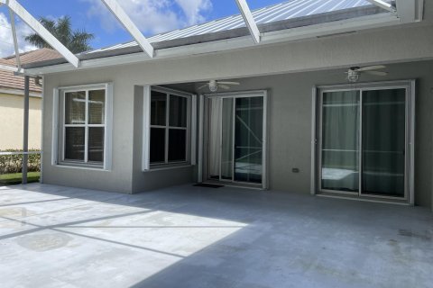 Villa ou maison à vendre à Royal Palm Beach, Floride: 4 chambres, 243.03 m2 № 752329 - photo 3