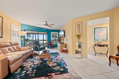 Copropriété à vendre à Punta Gorda, Floride: 2 chambres, 109.62 m2 № 1202942 - photo 16