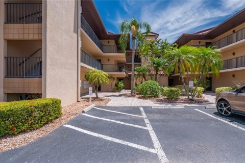 Copropriété à vendre à Punta Gorda, Floride: 2 chambres, 109.62 m2 № 1202942 - photo 5