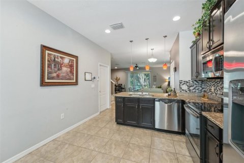 Townhouse in Tampa, Florida 3 bedrooms, 158.31 sq.m. № 1398729 - photo 27