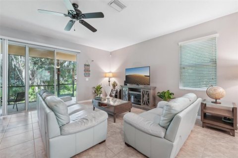 Adosado en venta en Tampa, Florida, 3 dormitorios, 158.31 m2 № 1398729 - foto 10