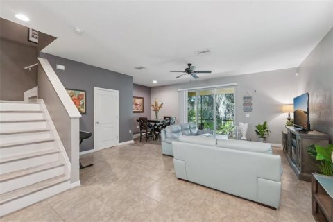 Adosado en venta en Tampa, Florida, 3 dormitorios, 158.31 m2 № 1398729 - foto 7