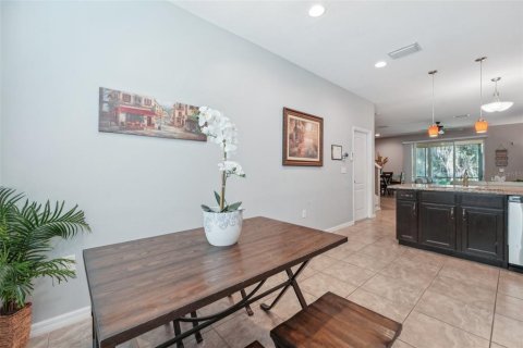 Adosado en venta en Tampa, Florida, 3 dormitorios, 158.31 m2 № 1398729 - foto 18