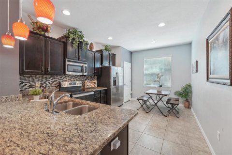 Townhouse in Tampa, Florida 3 bedrooms, 158.31 sq.m. № 1398729 - photo 23