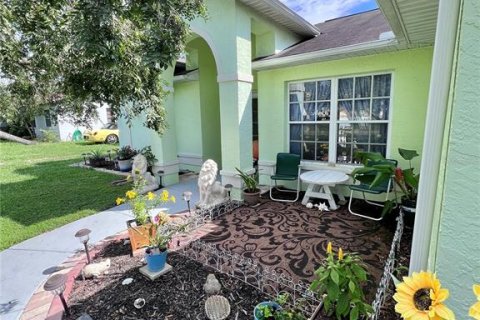 Casa en venta en Spring Hill, Florida, 3 dormitorios, 124.49 m2 № 1398757 - foto 2