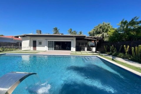 Casa en venta en Miami Beach, Florida, 3 dormitorios, 290.32 m2 № 784933 - foto 29