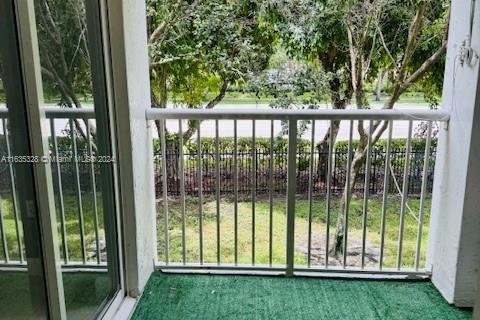 Copropriété à vendre à Miramar, Floride: 3 chambres, 134.24 m2 № 1311134 - photo 4