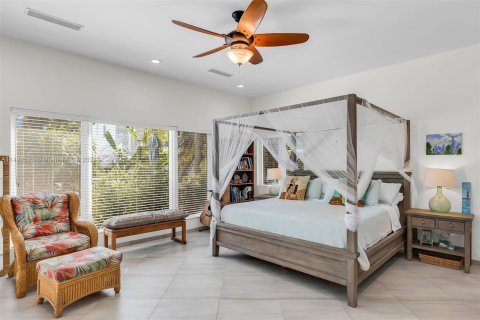 Villa ou maison à vendre à Marathon, Floride: 3 chambres, 231.51 m2 № 860161 - photo 11