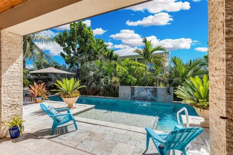 Villa ou maison à vendre à Marathon, Floride: 3 chambres, 231.51 m2 № 860161 - photo 3