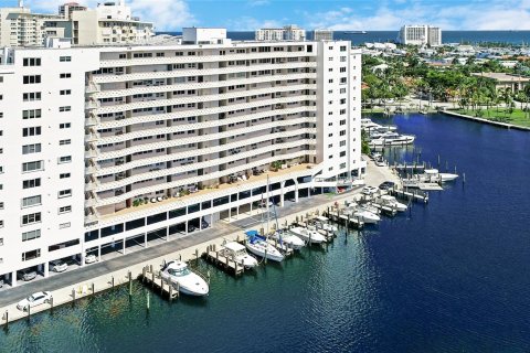 Copropriété à vendre à Fort Lauderdale, Floride: 2 chambres, 146.6 m2 № 1163108 - photo 12