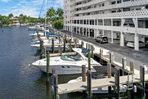 Copropriété à vendre à Fort Lauderdale, Floride: 2 chambres, 146.6 m2 № 1163108 - photo 11