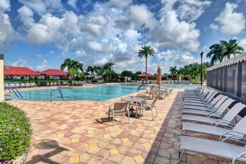 Villa ou maison à vendre à Delray Beach, Floride: 3 chambres, 207.82 m2 № 627383 - photo 15