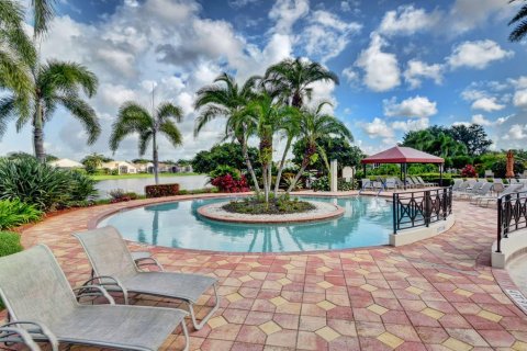 Villa ou maison à vendre à Delray Beach, Floride: 3 chambres, 207.82 m2 № 627383 - photo 13