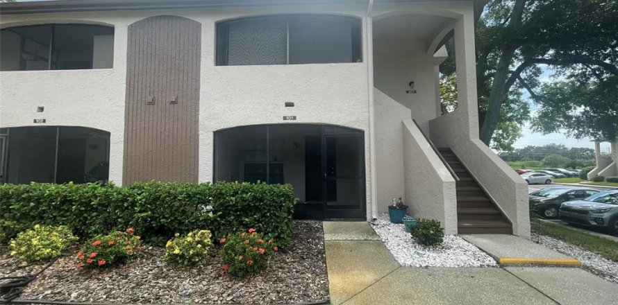 Condo in Palm Harbor, Florida, 2 bedrooms  № 1368475