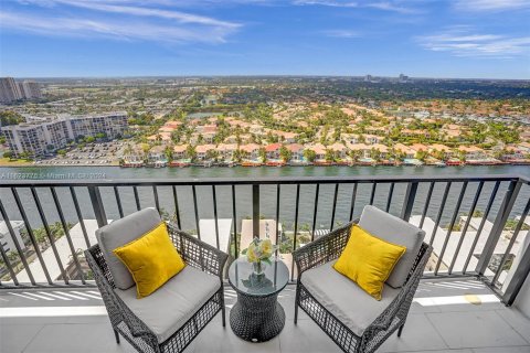 Copropriété à vendre à Hollywood, Floride: 1 chambre, 92.9 m2 № 1270394 - photo 1