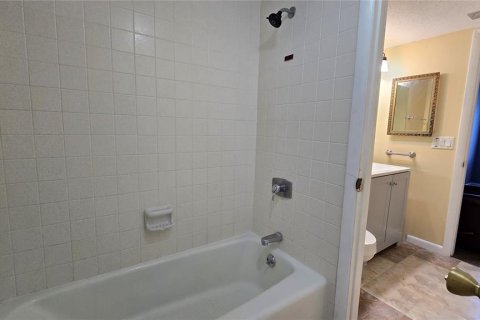 Condo in Ocala, Florida, 2 bedrooms  № 1369335 - photo 13