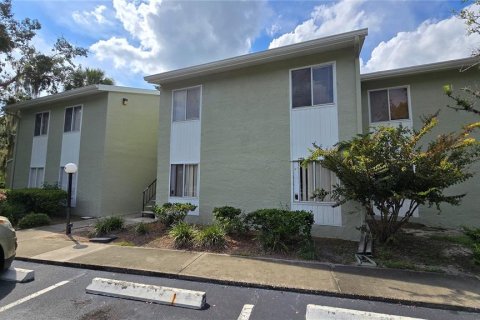 Condominio en alquiler en Ocala, Florida, 2 dormitorios, 91.97 m2 № 1369335 - foto 1