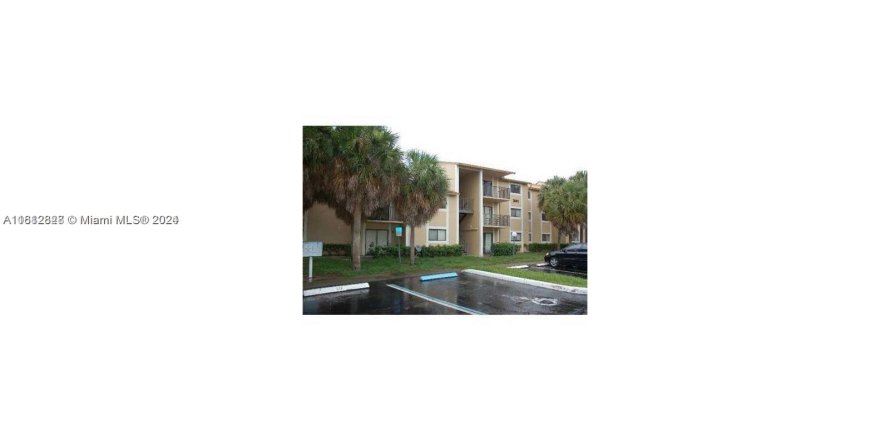 Condominio en Pembroke Pines, Florida, 2 dormitorios  № 1235143