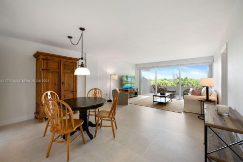 Condominio en venta en Key Biscayne, Florida, 1 dormitorio, 83.15 m2 № 1150930 - foto 15