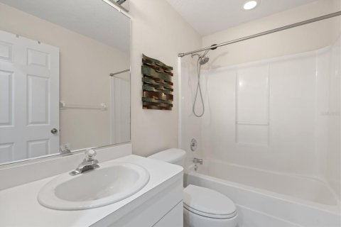 Condo in Palmetto, Florida, 2 bedrooms  № 1373607 - photo 23