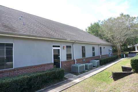 Commercial property in Ocala, Florida 413.79 sq.m. № 386201 - photo 4