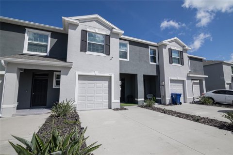 Townhouse in Wesley Chapel, Florida 3 bedrooms, 155.43 sq.m. № 1312600 - photo 2