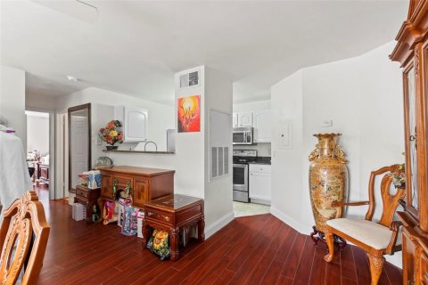 Condominio en venta en Orlando, Florida, 3 dormitorios, 103.21 m2 № 875219 - foto 12