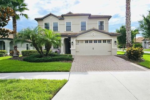 House in Davenport, Florida 5 bedrooms, 319.77 sq.m. № 1260346 - photo 1