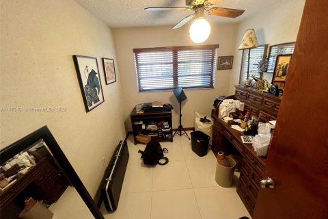 Casa en venta en Miami, Florida, 4 dormitorios, 235.88 m2 № 789258 - foto 21