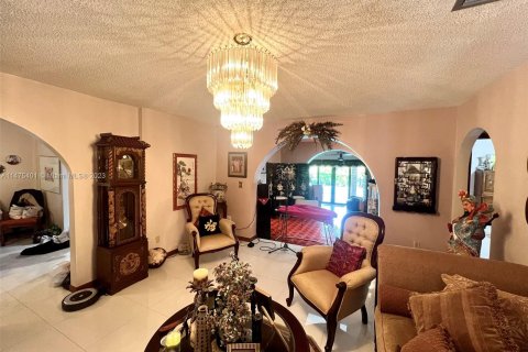 Casa en venta en Miami, Florida, 4 dormitorios, 235.88 m2 № 789258 - foto 10