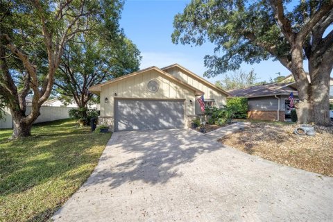 Villa ou maison à vendre à Ocala, Floride: 2 chambres, 167.22 m2 № 1417903 - photo 2