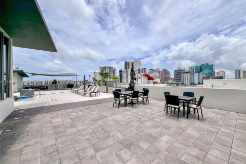 Condo in Fort Lauderdale, Florida, 2 bedrooms  № 1311108 - photo 30