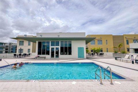 Condo in Fort Lauderdale, Florida, 2 bedrooms  № 1311108 - photo 29