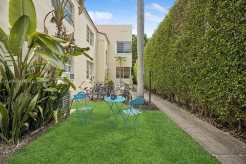 Condo in Miami Beach, Florida, 1 bedroom  № 1332648 - photo 15