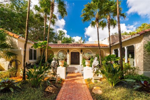 Villa ou maison à vendre à Coral Gables, Floride: 6 chambres, 404.4 m2 № 1234280 - photo 6