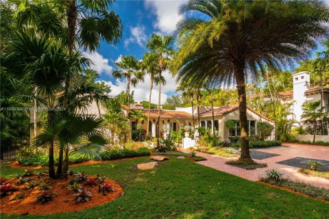 Villa ou maison à vendre à Coral Gables, Floride: 6 chambres, 404.4 m2 № 1234280 - photo 4