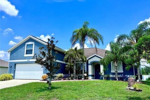 House in Palm Bay, Florida 4 bedrooms, 232.91 sq.m. № 1323346 - photo 1