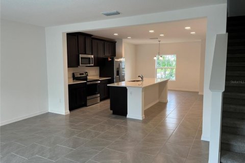 Townhouse in Davenport, Florida 3 bedrooms, 150.59 sq.m. № 1274834 - photo 8