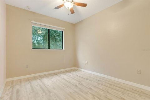 Townhouse in Saint Cloud, Florida 3 bedrooms, 147.53 sq.m. № 1368071 - photo 19