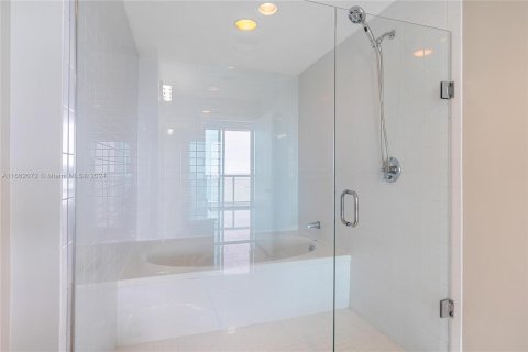 Copropriété à louer à Miami, Floride: 1 chambre, 78.5 m2 № 1369024 - photo 17