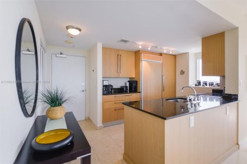 Copropriété à louer à Bal Harbour, Floride: 2 chambres, 120.77 m2 № 1369063 - photo 12