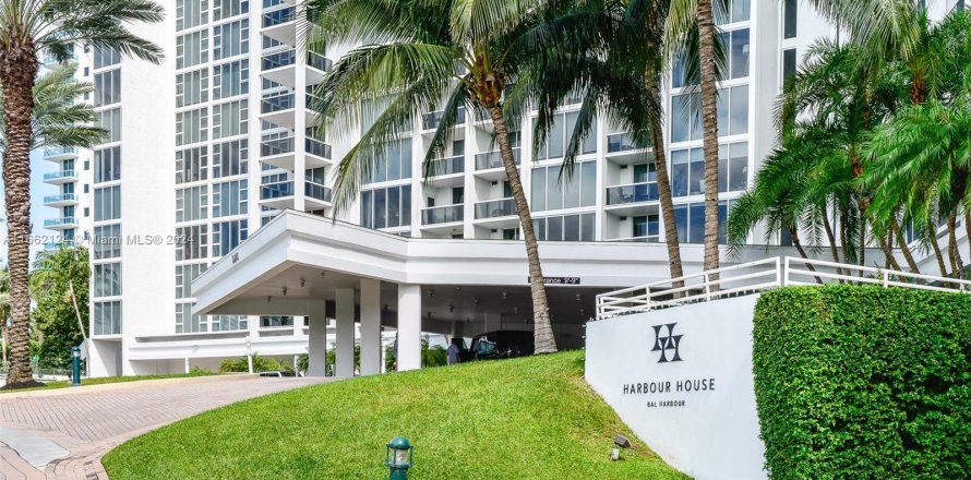 Condo in Bal Harbour, Florida, 2 bedrooms  № 1369063