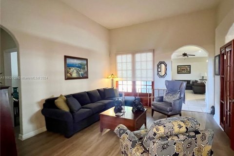 Casa en alquiler en Doral, Florida, 3 dormitorios, 184.04 m2 № 1369023 - foto 9